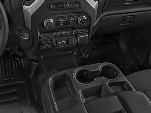 Used 2024 GMC Sierra 2500 SLE image 9