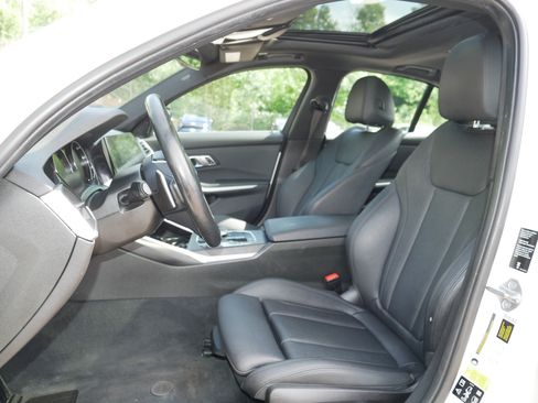 Used 2020 BMW 330i xDrive Sedan AWD/4WD image 35