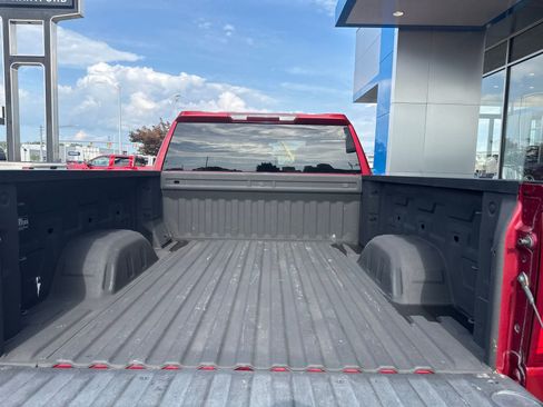 Used 2019 Chevrolet Silverado 1500 Custom w/ Custom Value Package AWD/4WD image 14