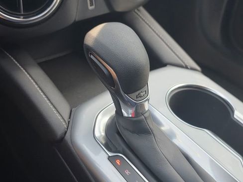 Used 2025 Chevrolet Blazer LT FWD image 28