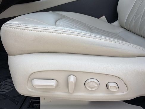 Used 2023 Buick Enclave Avenir FWD image 14