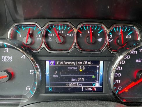 Used 2018 Chevrolet Silverado 1500 LT w/ All Star Edition image 12