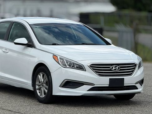 Used 2017 Hyundai Sonata SE FWD image 15