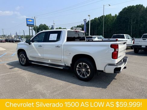 Used 2025 Chevrolet Silverado 1500 High Country w/ Technology Package AWD/4WD image 24