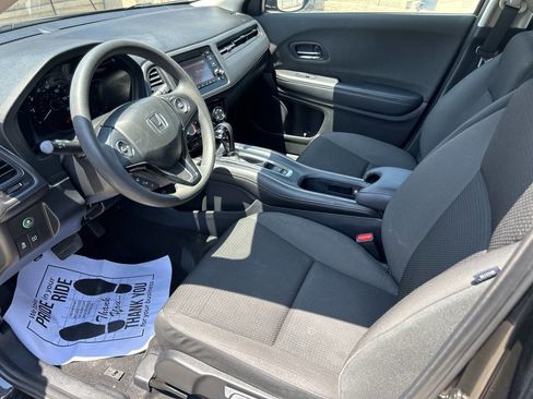 Used 2020 Honda HR-V LX image 12