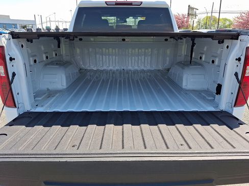 Used 2022 Chevrolet Silverado 1500 LT image 27