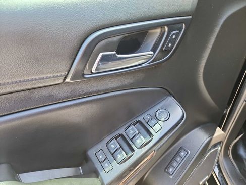 Used 2017 Chevrolet Suburban LT w/ Texas Edition Package image 17