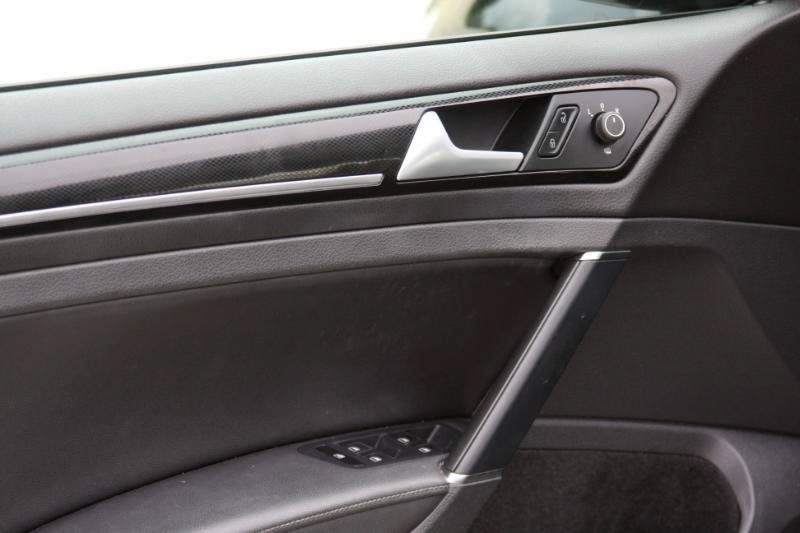 Used 2015 Volkswagen Golf TDI SEL FWD image 23
