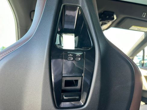 Used 2022 BMW iX xDrive50 w/ Convenience Package AWD/4WD image 37