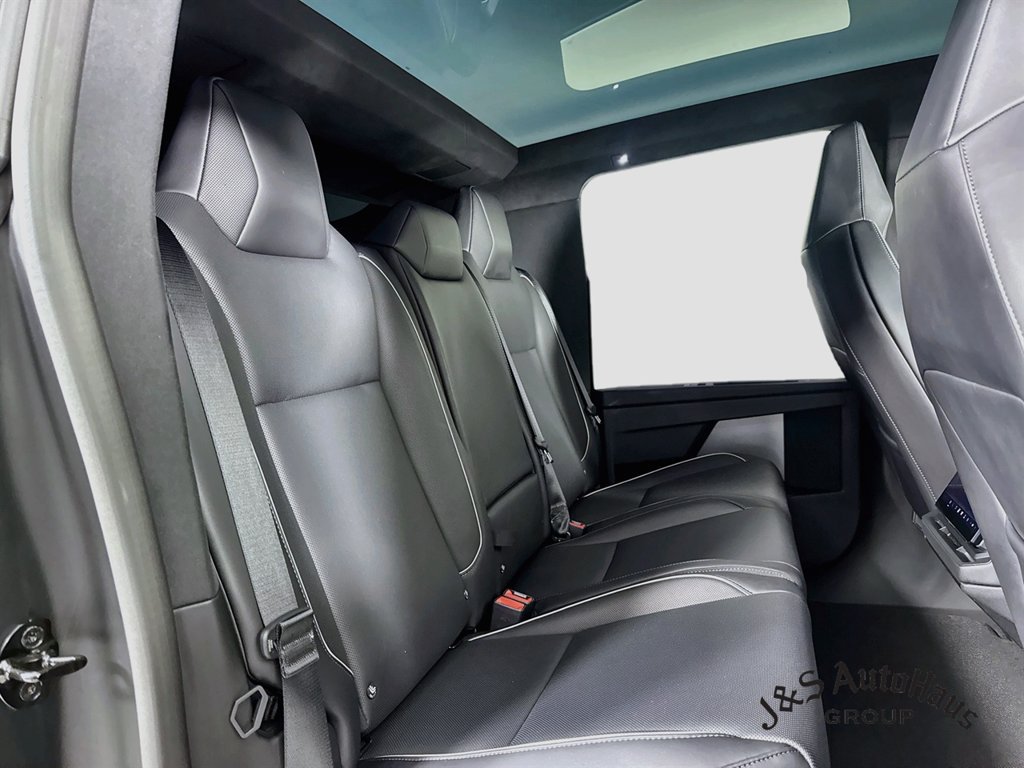 Used 2024 Tesla Cybertruck Cyberbeast AWD/4WD image 35