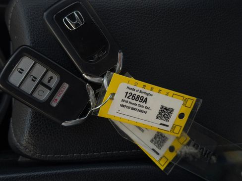 Used 2019 Honda Civic Sport image 13