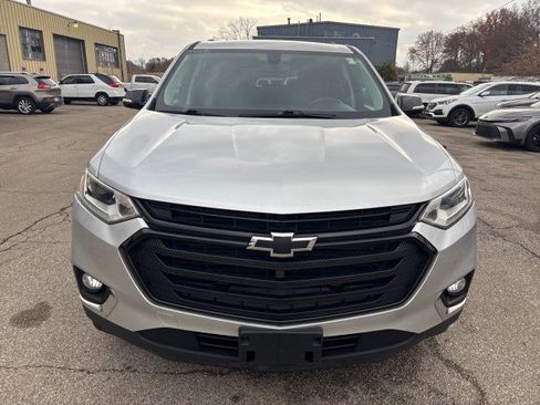 Used 2019 Chevrolet Traverse LT image 2