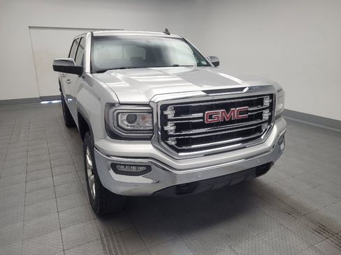 Used 2018 GMC Sierra 1500 SLT w/ SLT Premium Package AWD/4WD image 14