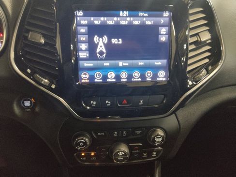 Used 2020 Jeep Cherokee High Altitude image 25