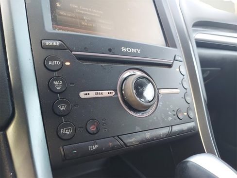 Used 2016 Ford Fusion Titanium image 25