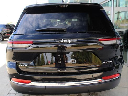 New 2025 Jeep Grand Cherokee Limited w/ Luxury Tech Group II image 8