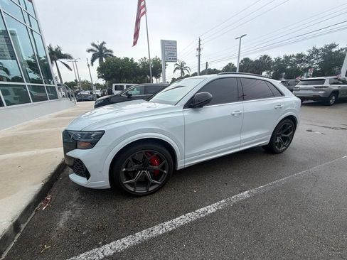 Used 2026 Audi RS Q8 performance AWD/4WD image 2