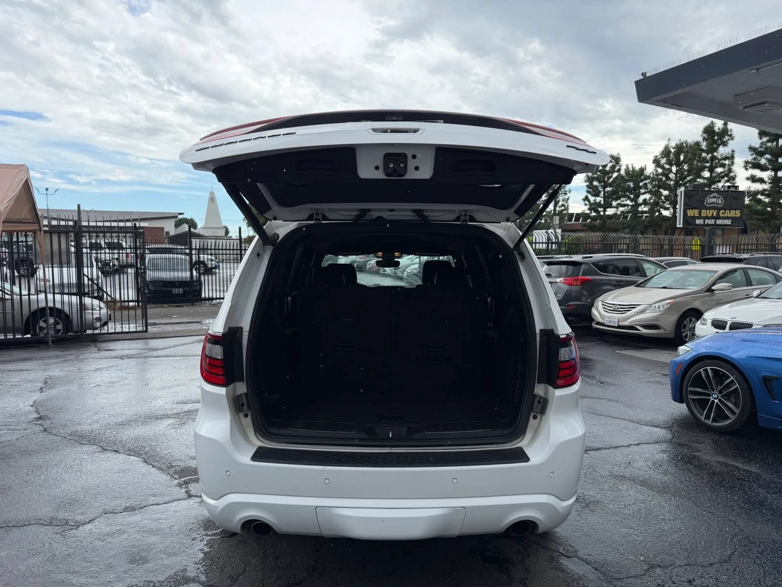 Used 2017 Dodge Durango R/T w/ Blacktop Package RWD image 17