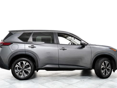 Used 2022 Nissan Rogue SV AWD/4WD image 7