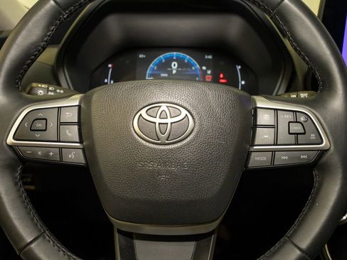 Used 2025 Toyota Grand Highlander FWD image 21