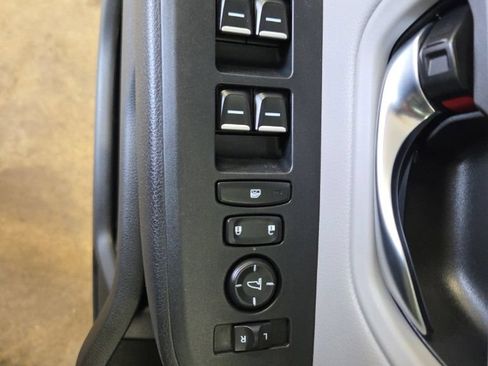 Used 2025 Honda Pilot EX-L image 21