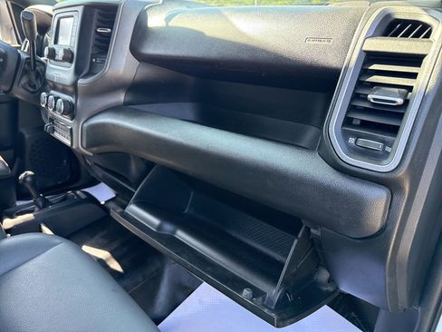 Used 2024 RAM 2500 Tradesman w/ Chrome Appearance Group AWD/4WD image 39