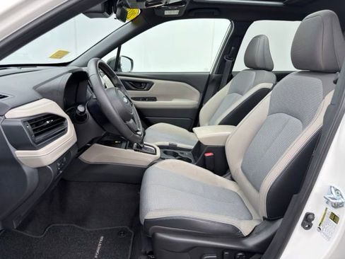 Used 2025 Subaru Forester Premium image 19
