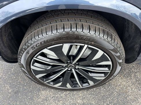 New 2026 Volvo XC90 B5 Plus image 10