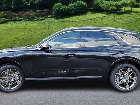 Used 2025 Genesis GV70 2.5T Advanced w/ Advanced Package image 5