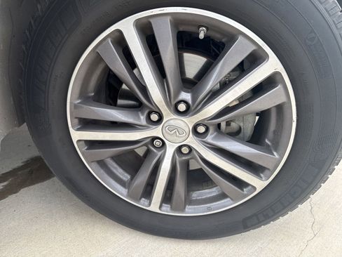 Used 2019 INFINITI QX60 Luxe w/ Essential Package FWD image 22