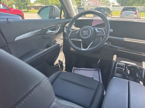 Used 2025 Buick Envision Preferred AWD/4WD image 17