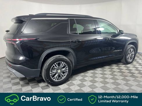 Used 2026 Chevrolet Traverse LT AWD/4WD image 3