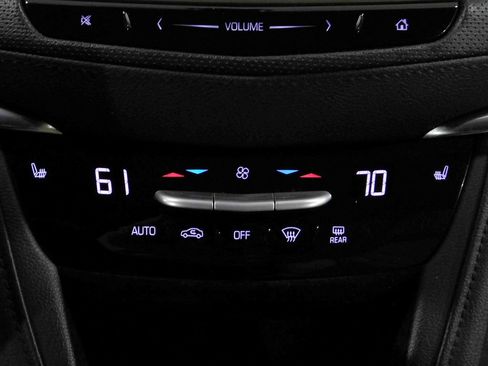 Used 2017 Cadillac XT5 FWD image 36
