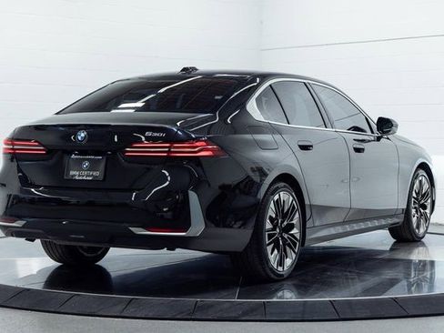 Certified 2025 BMW 530i image 10