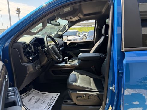 Used 2023 Chevrolet Silverado 1500 LT Trail Boss w/ Convenience Package II image 32