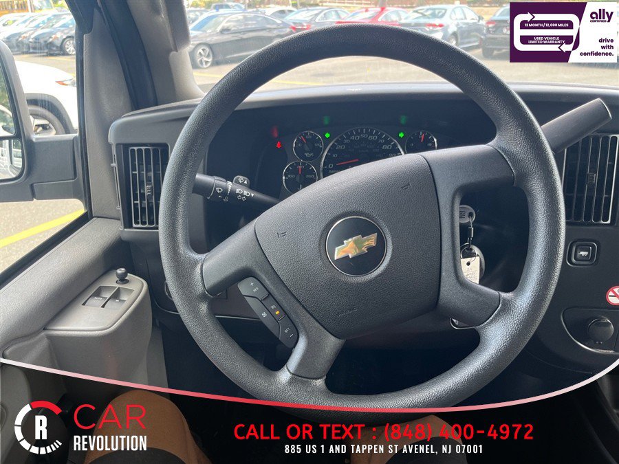 Used 2024 Chevrolet Express 3500 LT w/ LT Preferred Equipment Group RWD image 17