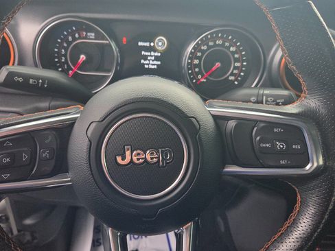 Used 2021 Jeep Gladiator Mojave w/ Cold Weather Group AWD/4WD image 20