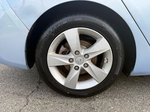 Used 2012 Hyundai Elantra GLS w/ Preferred Pkg 3 FWD image 20