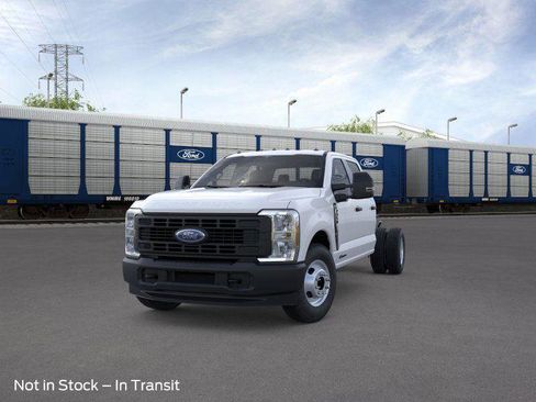 New 2026 Ford F350 XL image 2