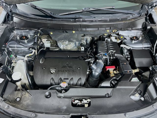 Used 2021 Mitsubishi Outlander Sport SE FWD image 27