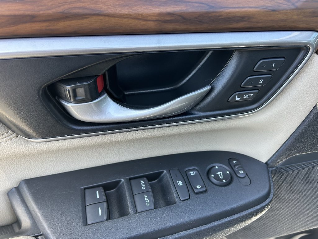 Used 2022 Honda CR-V Touring image 20