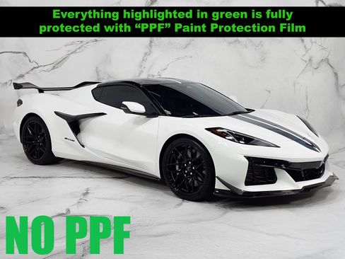 Used 2025 Chevrolet Corvette Z06 w/ Z07 Performance Package RWD image 2