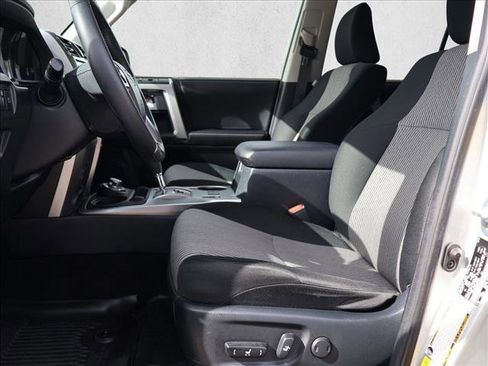 Certified 2024 Toyota 4Runner SR5 AWD/4WD image 19