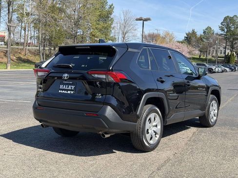 Used 2023 Toyota RAV4 LE image 19