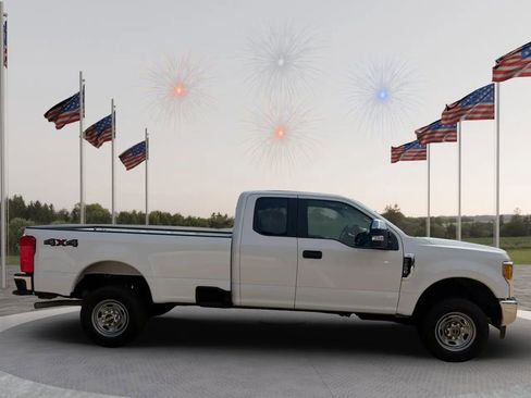 Used 2018 Ford F250 XL w/ Power Equipment Group AWD/4WD image 8