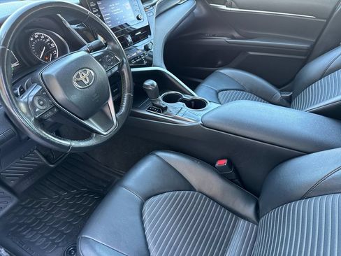 Used 2024 Toyota Camry SE FWD image 9