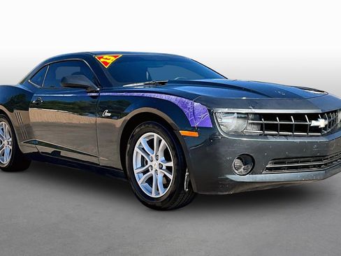 Used 2013 Chevrolet Camaro LS RWD image 9