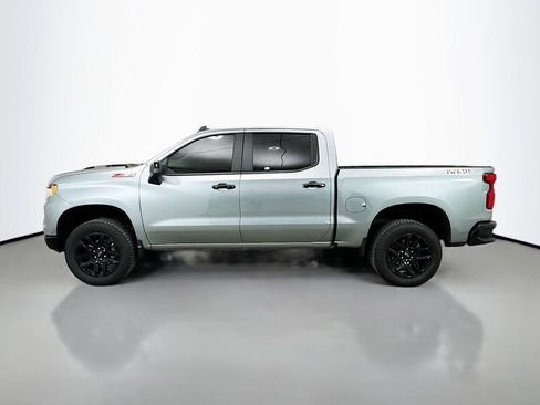 Used 2025 Chevrolet Silverado 1500 LT Trail Boss w/ Convenience Package II AWD/4WD image 4