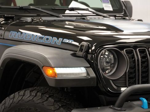 Used 2023 Jeep Wrangler Unlimited Rubicon 4xe AWD/4WD image 5