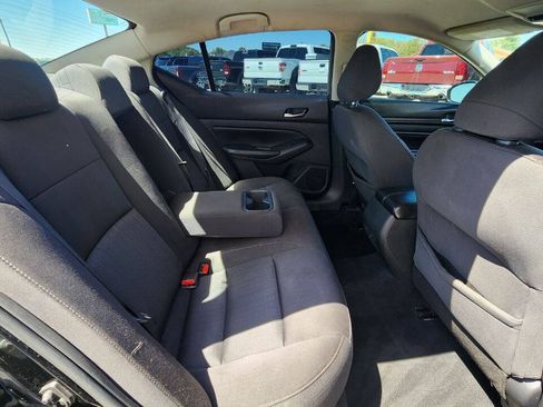 Used 2019 Nissan Altima 2.5 S FWD image 18